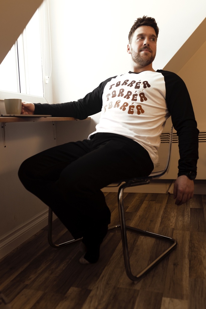 4023M Chandail raglan manches longues homme