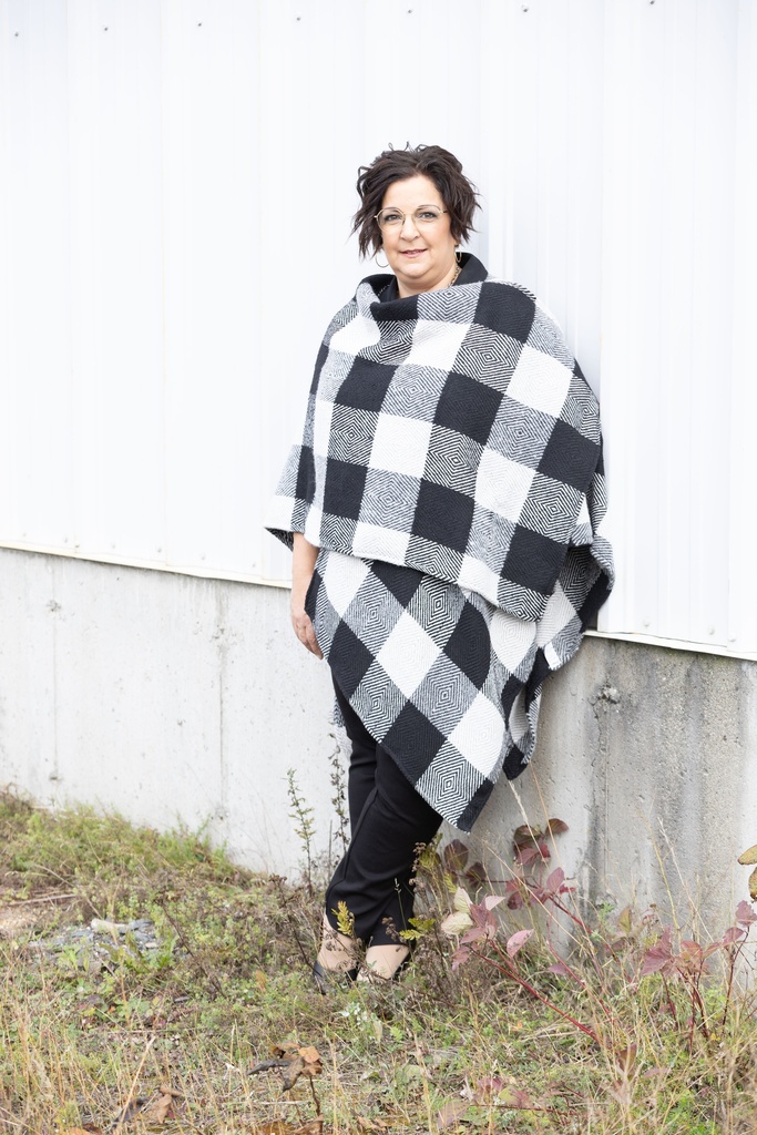 W9016 Wool Cape